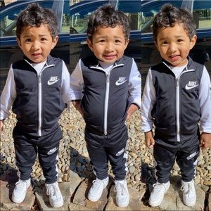 Nike Logo Set Black and White